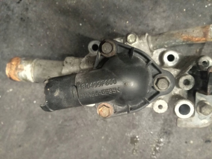 фото №9, Корпус термостата nissan almera n16 130499f600