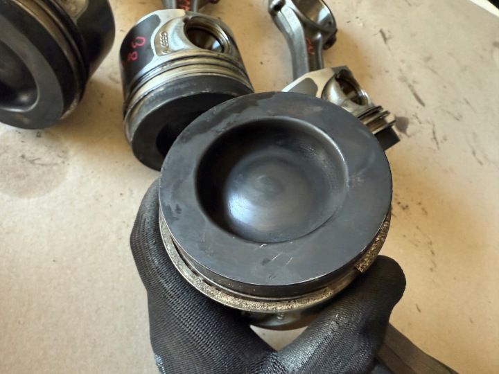 фото №11, Audi a4 b8 a5 8t 2.0 tdi cag поршень з шатуном 081187 038j v400