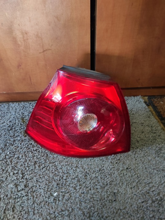 фото №1, Vw golf v лампа ліва зад 1k6945095e