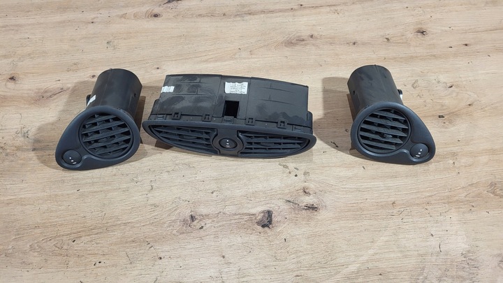 фото №1, Решітка повітропровід комплект renault clio iii 3 hb 3d