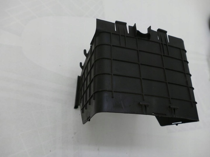 фото №3, Audi a3 8p cabrio защита заглушка корпус пластик