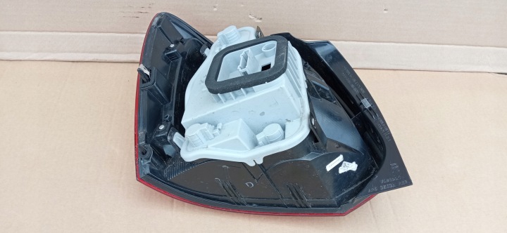 фото №9, Volkswagen polo v 6r 09- фара правая задняя правое зад 6r0945096af