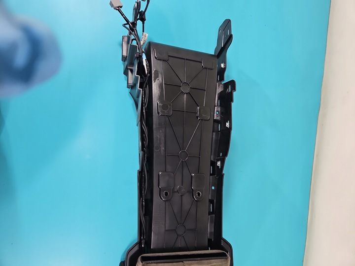 фото №13, Підлокітник тунель tesla модель s 1004815-07-b 1004815-07