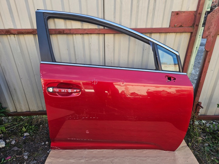 фото №1, Toyota avensis t27 09-17 дверь правые перед 3r3