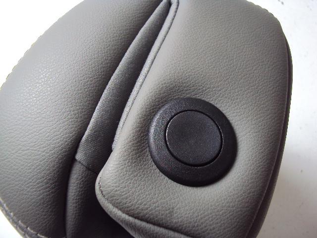 фото №4, Підголівник перед renault laguna iii купе