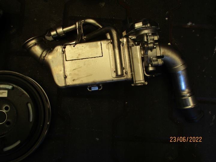 фото №1, Радиаторов выхлопных газов audi 2,0 tdi 05l131512a