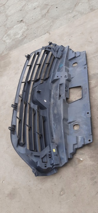 фото №8, Решётка решётка радиатора бампера защита renault trafic iii 623108673r