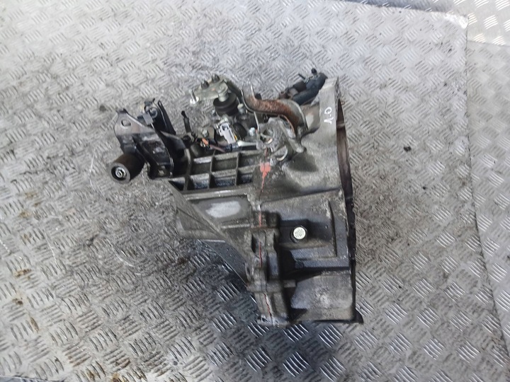 фото №8, Toyota yaris ii aygo peugeot 107 citroen c1 коробка передач коробки передач 1.0 20tt01 1kr