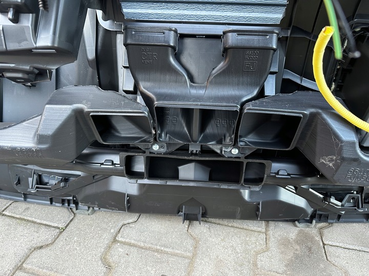 фото №9, Subaru xv 11-16 консоль панель пасажир