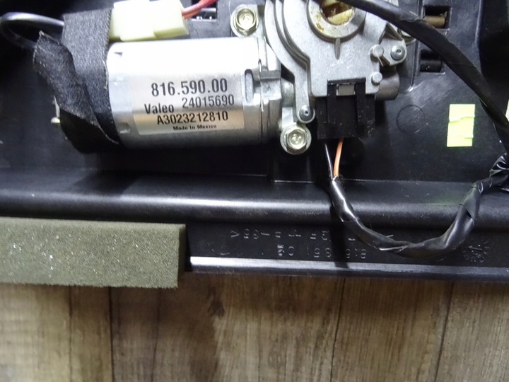 фото №6, Jeep grand cherokee 2.7d 03' люк моторчик