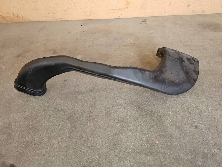 фото №8, Opel astra j iv gtc 1.4 turbo трубка  воздуха труба воздухосборник воздуховод 13307080
