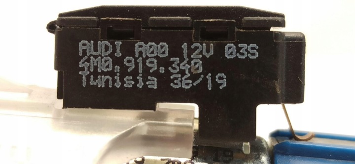 фото №6, Audi a1 82a гнездо прикуривателя 4m0919309 4m0919340