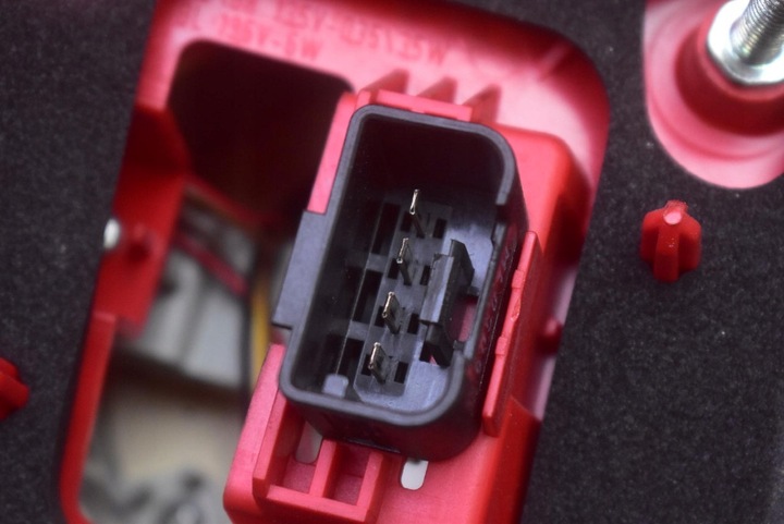 фото №8, Лампа права зад задня 3c5945075c vw passat b6 sedan 00-05