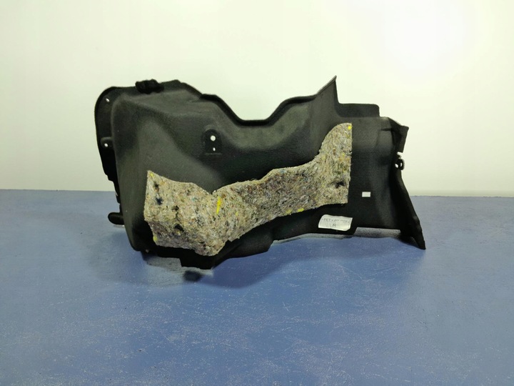 фото №4, Toyota corolla e16 xi sedan обивка боковина багажника правые