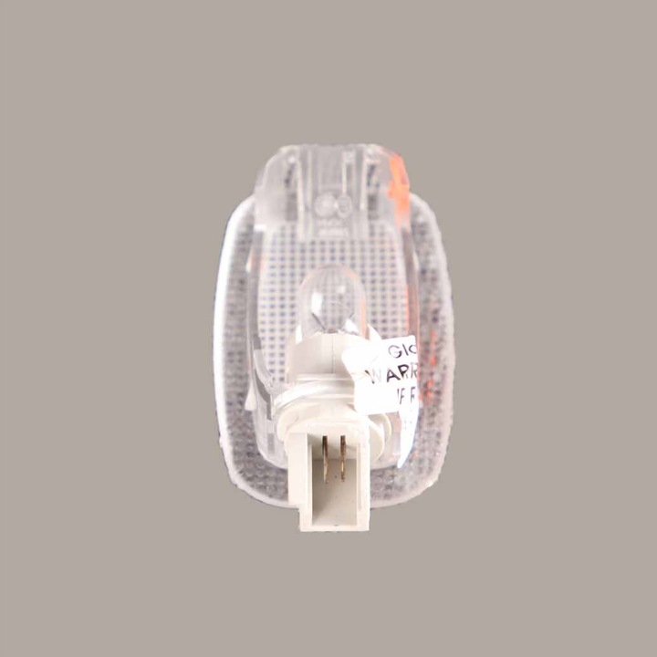 фото №9, Mercedes w176 c117 лампа освещение кабины дверь