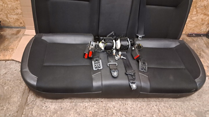 фото №13, Citroen ds4 диван ремені сидіння зад