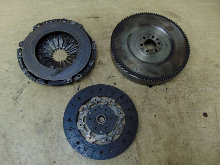фото №10, Сцепление колесо двухмассовый mazda 5 ii cw 2010- 1.6 hdi