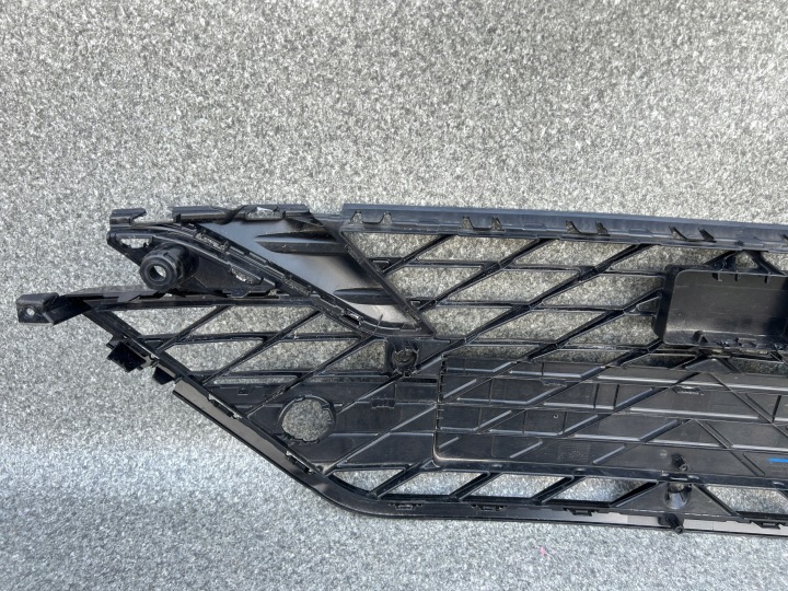 фото №6, Решётка бампера средняя seat ateca рестайлинг 575853668r