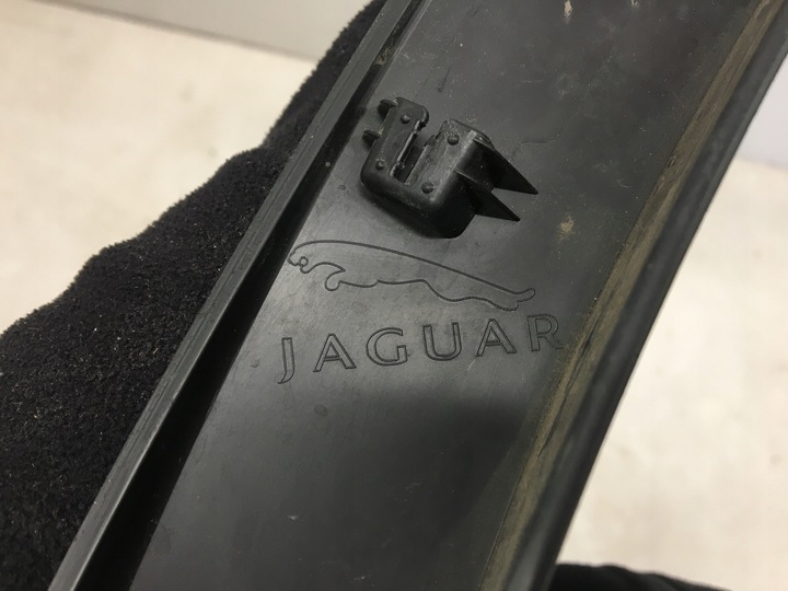 фото №12, Jaguar e pace планка накладка крила права 19-