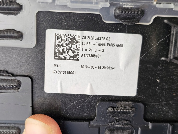 фото №14, Dekor планка захист консолі mercedes a w177 w118 решітка повітропровід led кабелі