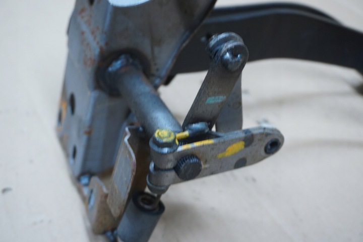 фото №9, Suzuki grand vitara i педаль педалі зчеплення гальма 2,5 v6 98-05r eu