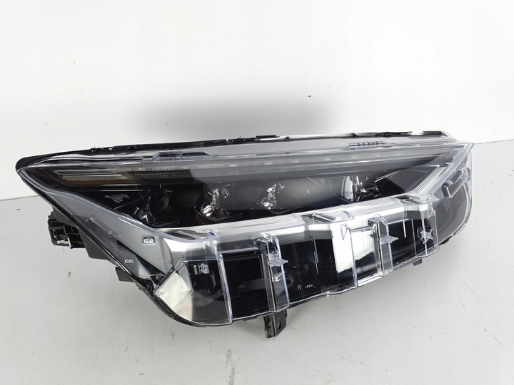 фото №15, Reflaktor перед праві +лівий mustang mach e lj8b-13e014-de lj8b-13e015-de