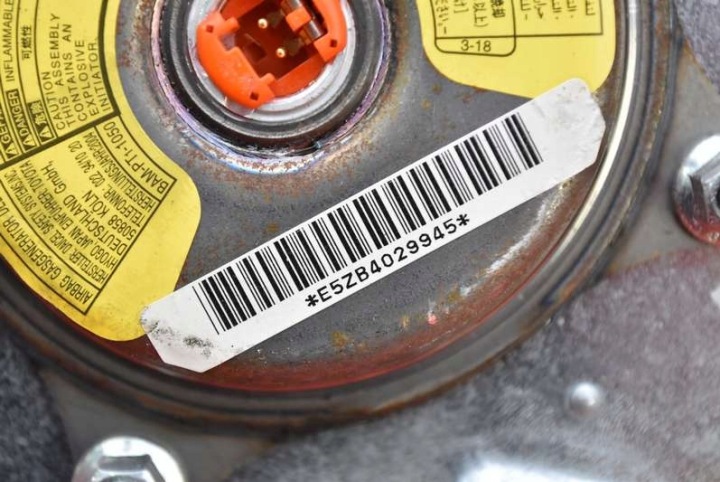 фото №9, Подушка подушка безопасности водителя 45130-0d101-b0 toyota yaris 1 i 03-05