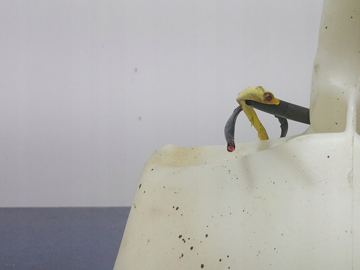 фото №6, Chrysler voyager iv бачок омывателя жидкости 4717827ac