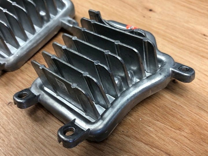 фото №9, Модулі drl лампа matrix праві лівий перед штекери 15pin 10led do audi q5 80a