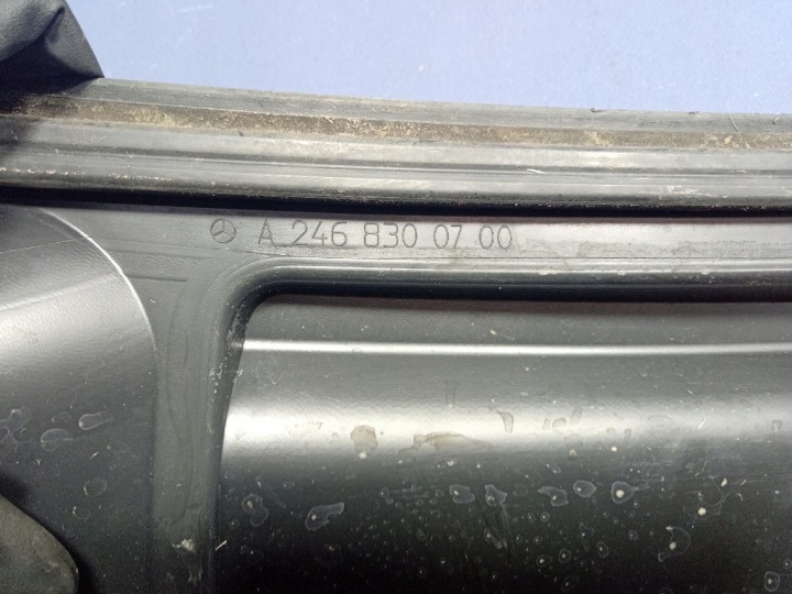 фото №9, Mercedes b klasa w246 панель під лобовим склом верхній a2468300700