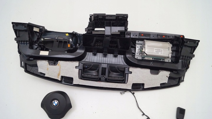 фото №6, Bmw 1 e87 e81 04-07 консоль панель роздавальна капот t