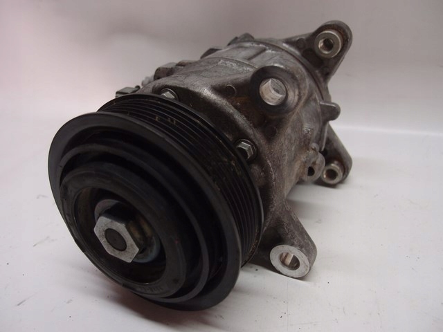 фото №12, Компрессор кондиционера 9330831-01 bmw 1 f20 2.0 d