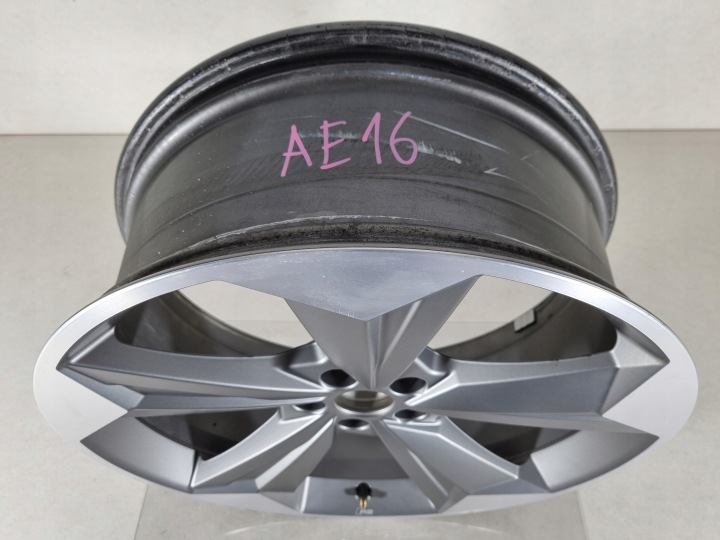 фото №11, Диск audi q4 e-tron rs алюминиевый диск 89a 8,5x21 et40