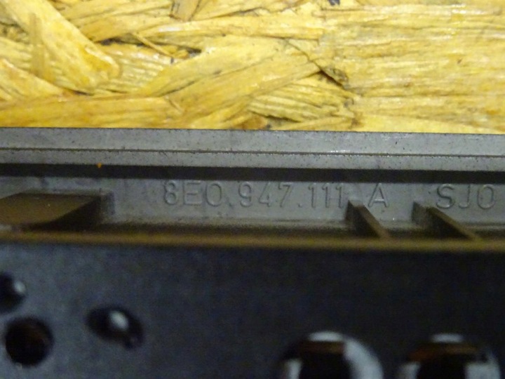 фото №9, Audi a3 8p a4 b7 лампа стеля зад задня ambiente чорна s-line