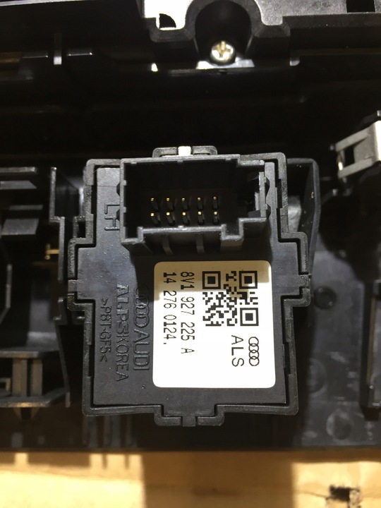 фото №10, Audi a3 8v панель управление mmi европа 8v0919614k