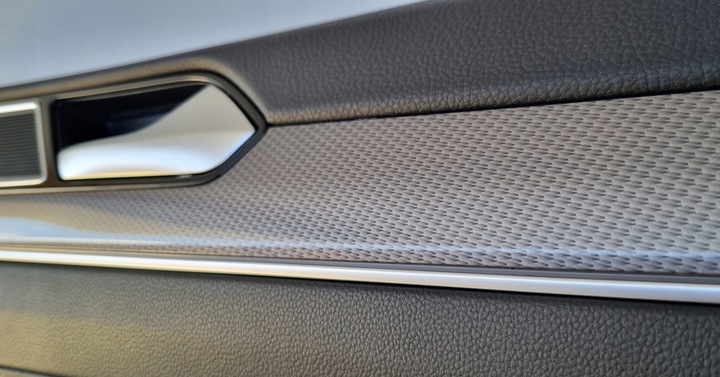 фото №11, Права оббивка двері перед боковина шкіра ambiente 3g1867012 vw passat b8 eu