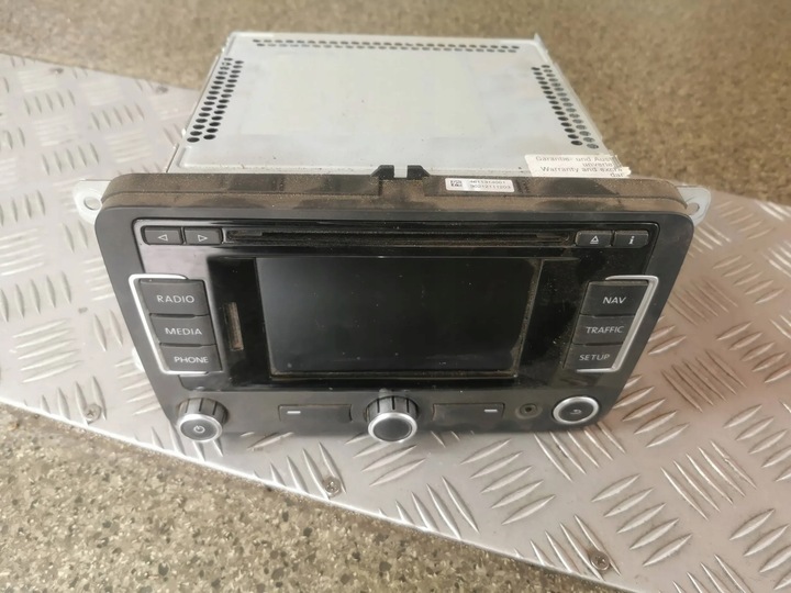 фото №1, Радио vw оригинальный номер 3c8035279b