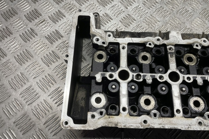 фото №8, Головка двигателя bmw 5 f10 7800003 3.0l дизель 180kw 2011