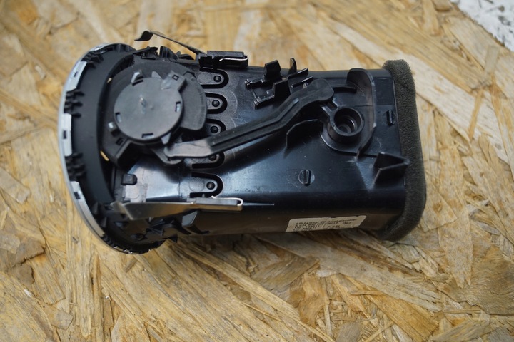 фото №6, Решітка повітропровід ліва mercedes w204 рестайлінг a2048306354