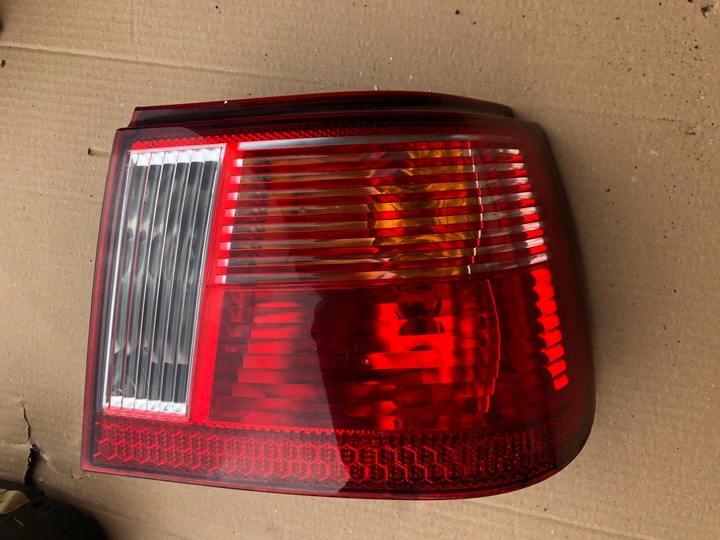 фото №1, Права лампа задня зад seat ibiza ii 99-02