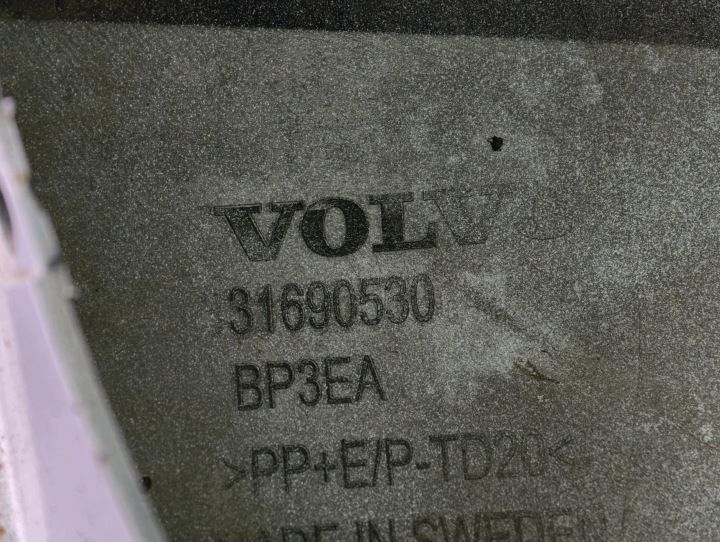 фото №14, Volvo s60 iii v60 ii r-design бампер перед передній біла перлина oem номер 31690530