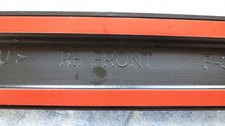 фото №7, Hyundai ix35 планка двері перед лівий