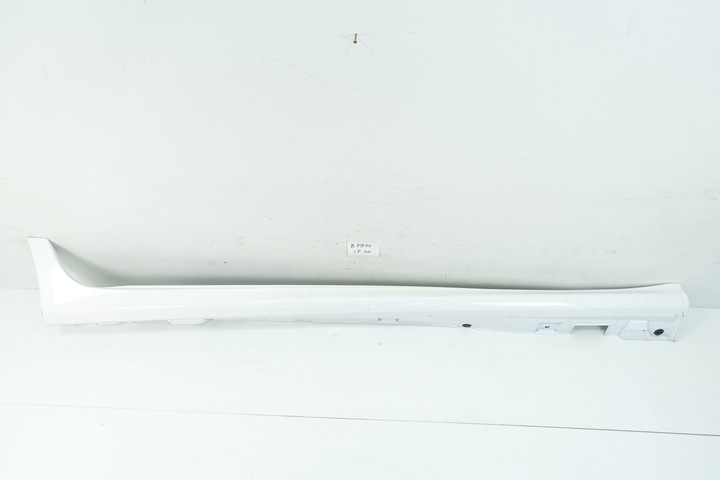 фото №1, Накладка планка порогова права mercedes cls 2018-