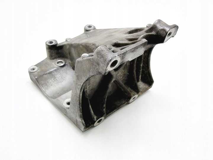 фото №3, Лапи кронштейн двигуна 1.6 focus ii c-max c30 s40