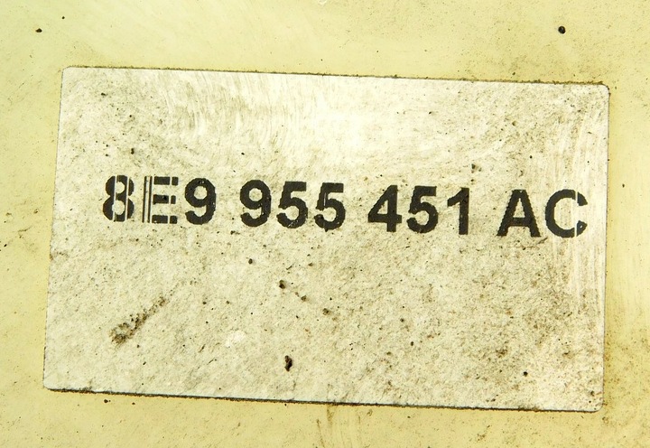 фото №6, Audi a4 b6 3.0 v6 2002r бак склоомивача 8e9955451ac 8e0955453