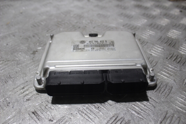 фото №1, Компьютер двигателя volkswagen touran i 2.0