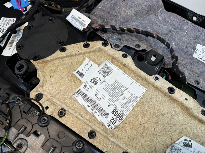 фото №6, Боковина дверь правые перед vw passat b8 led ambiente кожа ! uk !