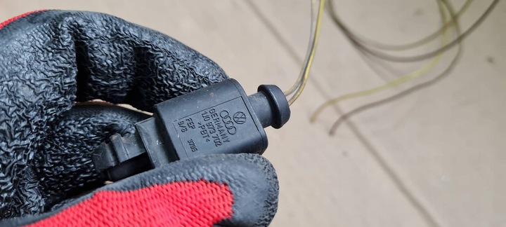 фото №6, A6 c6 рестайлинг датчик температуры внешней 8z0820535 a4 b6 b7 b8 a5 q5 q7