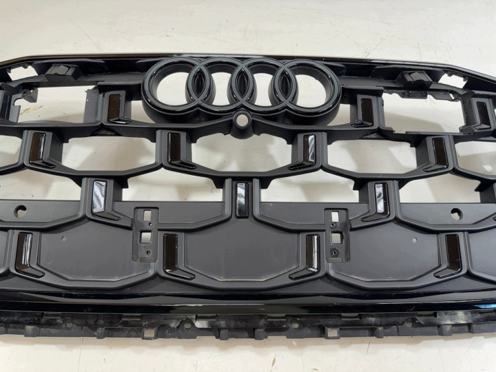 фото №12, Решётка радиатора audi q7 ii 4m рестайлинг s-line 4m0853651bd