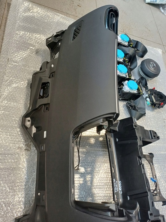 фото №12, Торпедо роздавальна консоль ремені kpl toyota yaris cross 55302-0d370 оригінал